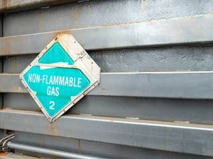 non-flammable gas sign